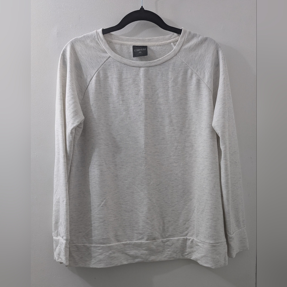 32 Heat Gray Long Sleeve Sweatshirt
